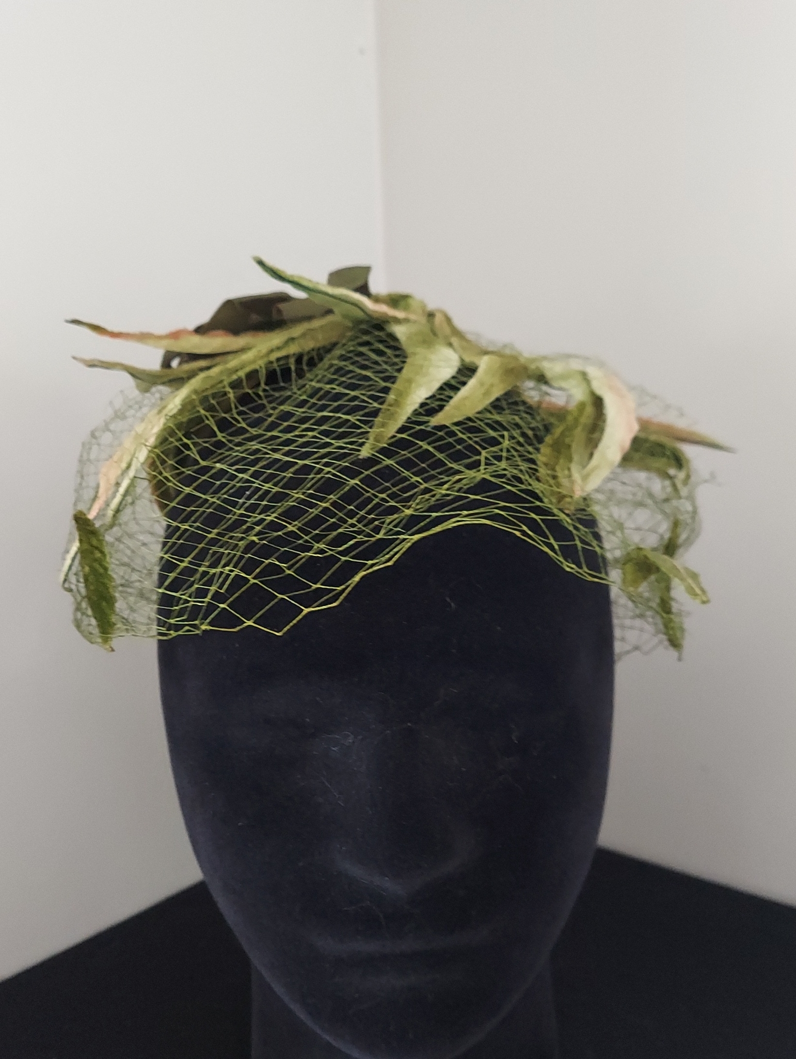 Vintage Green Leaf Fascinator With Veil